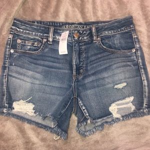 American Eagle Outfitters ripped jeans